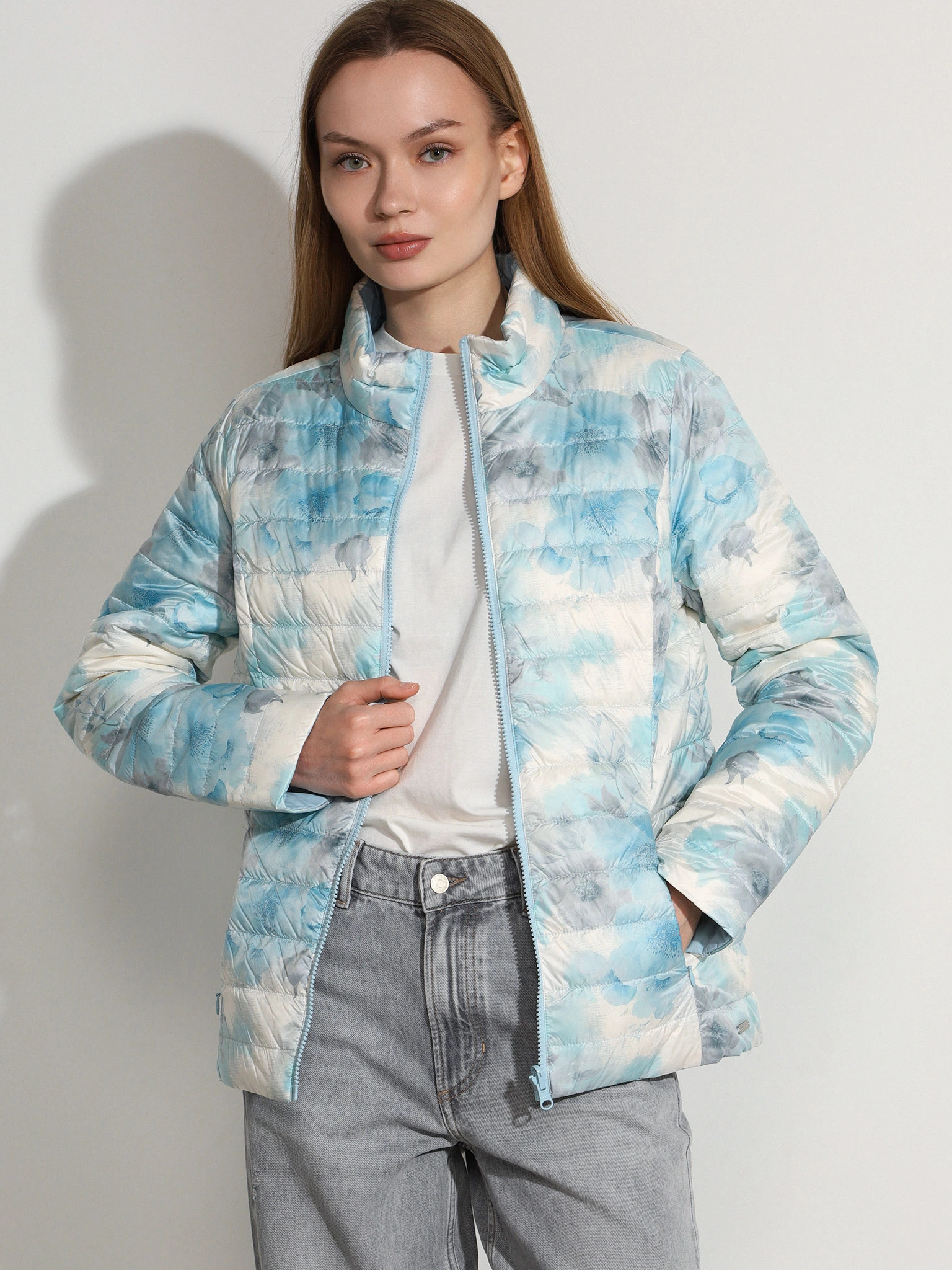 Куртка двухсторонняя голубого цвета с цветочным принтом